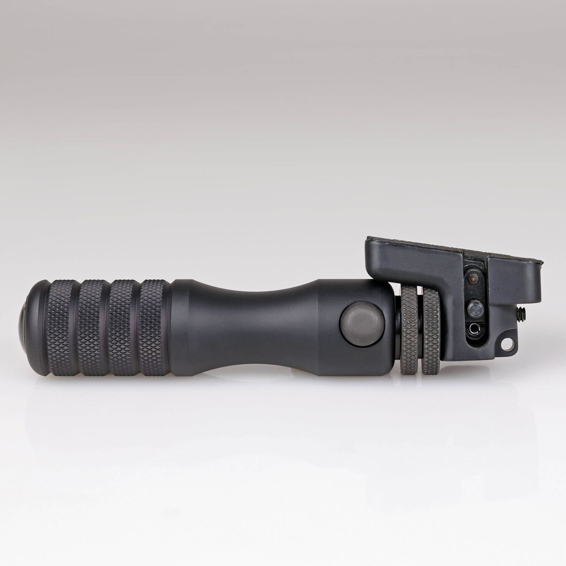 BT06-QK: Extended Height Sling Stud Mount Accu-Shot® Precision Monopod - Image 5